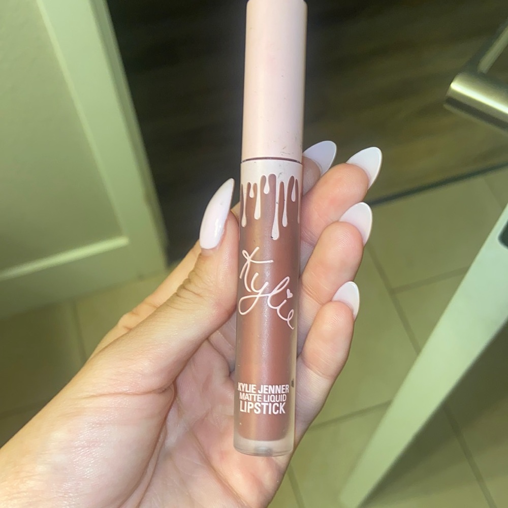Kylie Jenner matte lipstick color twenty